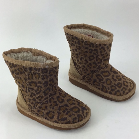 Other - 🎉3/$10🎉 Baby Leopard Print Boots Size 5